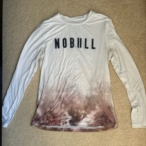 Athletic long sleeve shirt